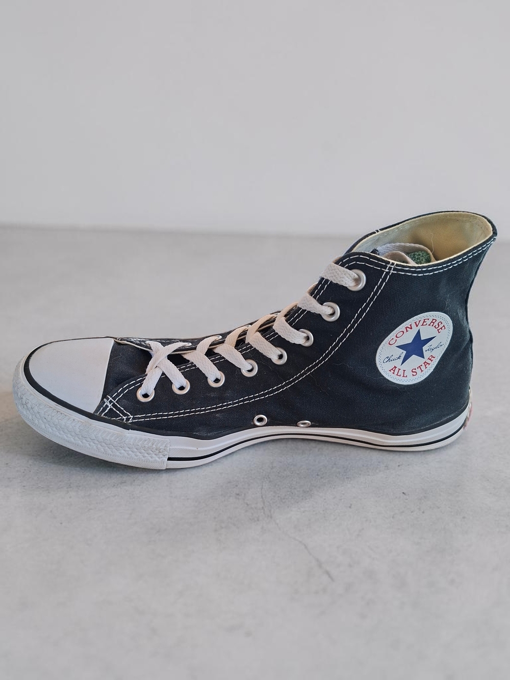 Converse Chuck Taylor All ⭐️ Star Men's High Top Sneakers - Black White Size 12 - Picture 4 of 13
